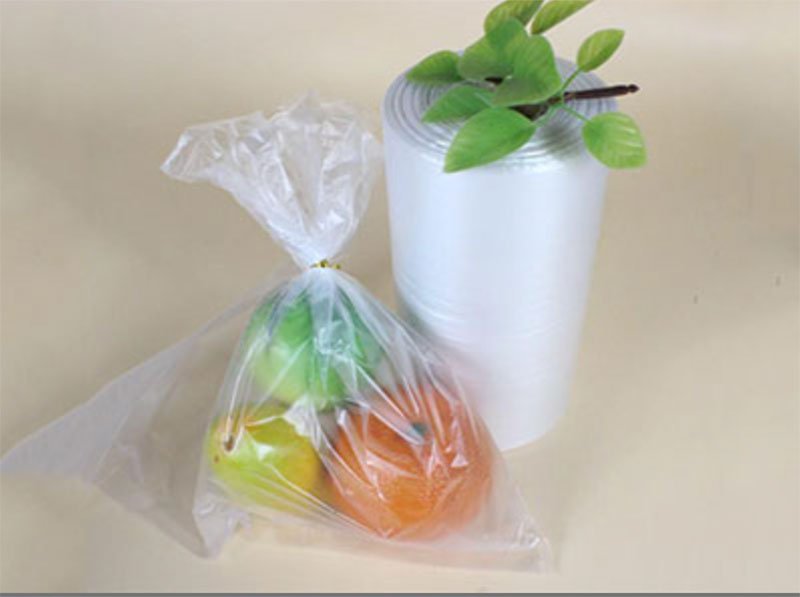 Flat roll bag with core
